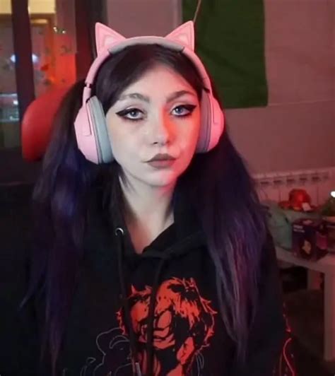 minx twitch height|JustaMinxs Height, Weight, Age, Bio, Measurements & More